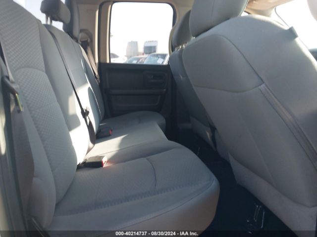 1C6RR6FG2KS528626 RAM 1500 Classic Express Quad Cab 4x2 6'4 Box