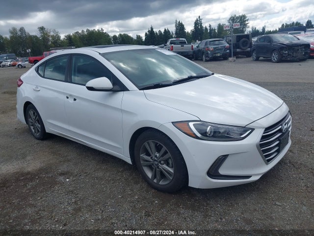 2018 5NPD84LFXJH315961 main image