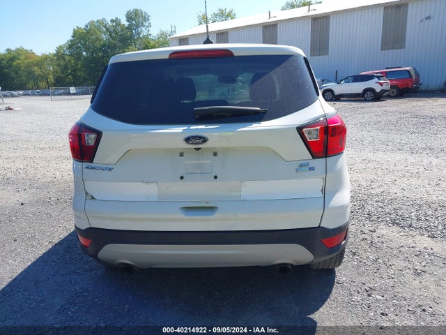 Ford ESCAPE SE 2019 1FMCU9GD3KUC07522 Image 16