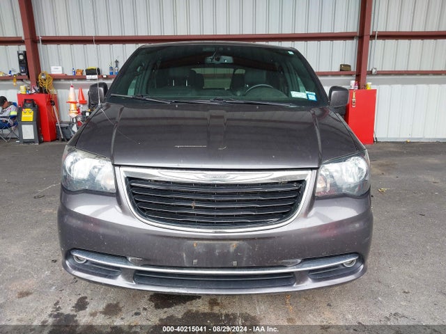 2C4RC1HG5FR610111 Chrysler Town & Country S