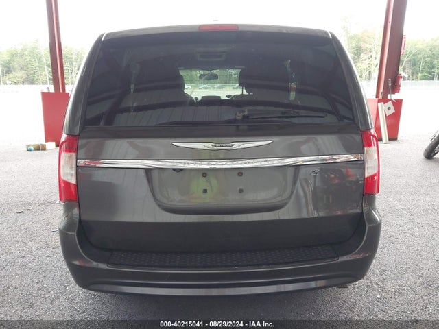 2C4RC1HG5FR610111 Chrysler Town & Country S