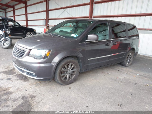 2C4RC1HG5FR610111 Chrysler Town & Country S