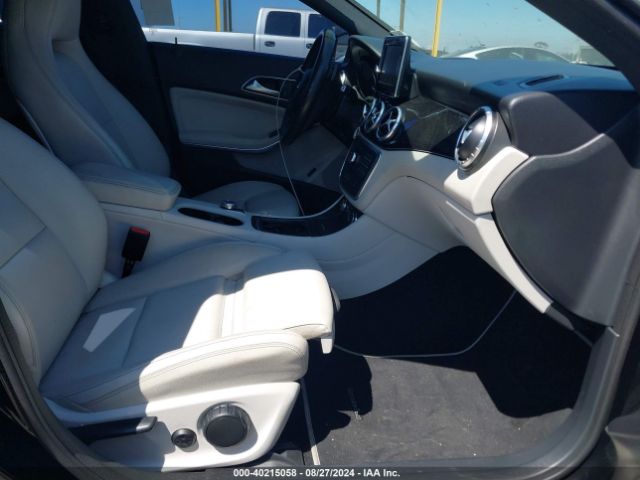 WDDSJ4EB0GN318758 Mercedes-Benz CLA 250