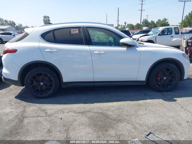 ZASFAKBN4J7B97301 Alfa Romeo STELVIO TI