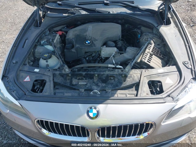 BMW 528i Xdrive 2015 WBA5A7C59FD620704 Image 10