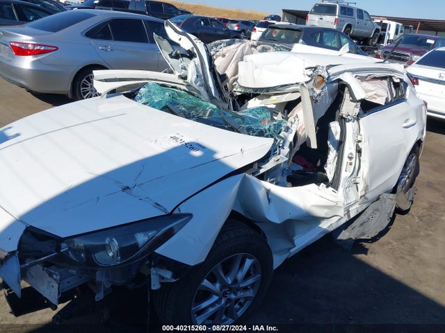 Mazda Mazda3 I Touring 2014 JM1BM1L76E1107728 Image 6