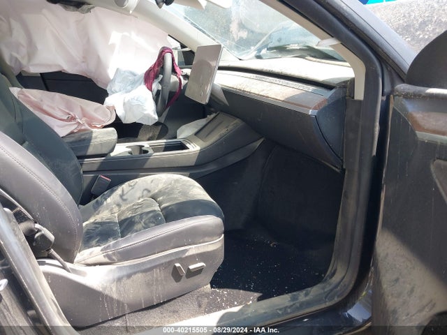 2024 TESLA MODEL Y 7SAYGAEE8RF030230 Photo 4