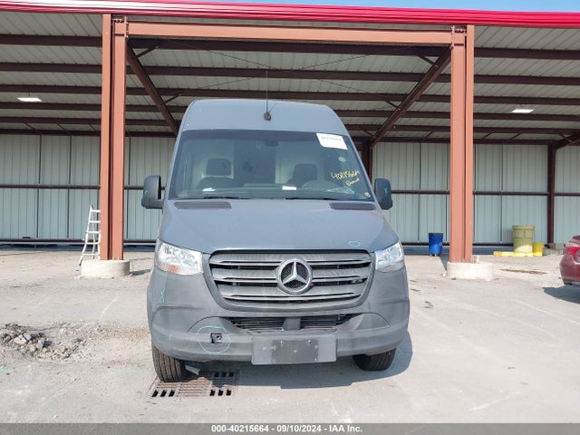 WD4PF1CD2KP140262 Mercedes-Benz Sprinter 2500 High Roof V6