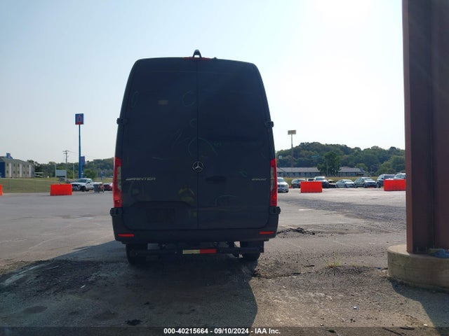 WD4PF1CD2KP140262 Mercedes-Benz Sprinter 2500 High Roof V6