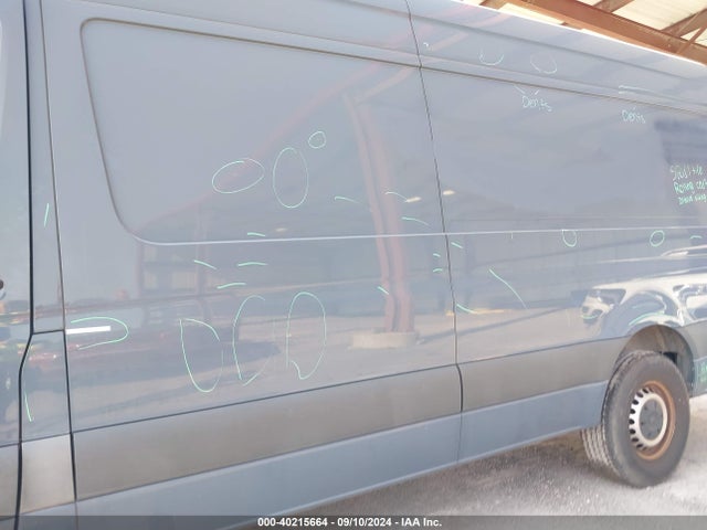 WD4PF1CD2KP140262 Mercedes-Benz Sprinter 2500 High Roof V6
