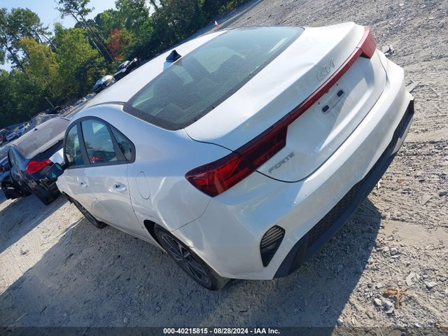 KIA Forte Lxs 2023 3KPF24AD8PE590138 Image 3