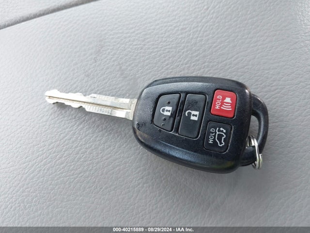 Toyota Highlander Le Plus 2019 5TDBZRFH2KS969234 Image 11