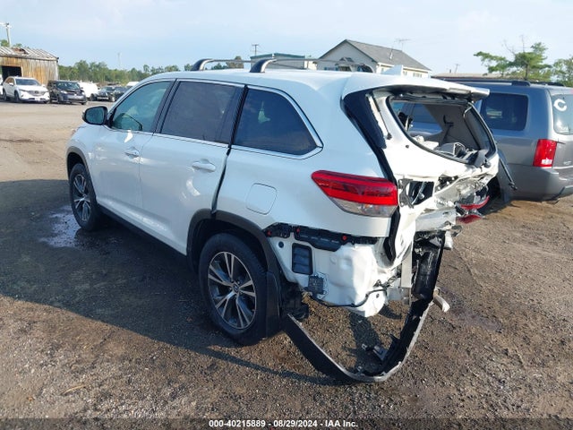Toyota Highlander Le Plus 2019 5TDBZRFH2KS969234 Image 3