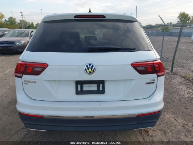 3VV2B7AX6JM035424 Volkswagen Tiguan 2.0t Se/2.0t Sel