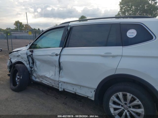 3VV2B7AX6JM035424 Volkswagen Tiguan 2.0t Se/2.0t Sel