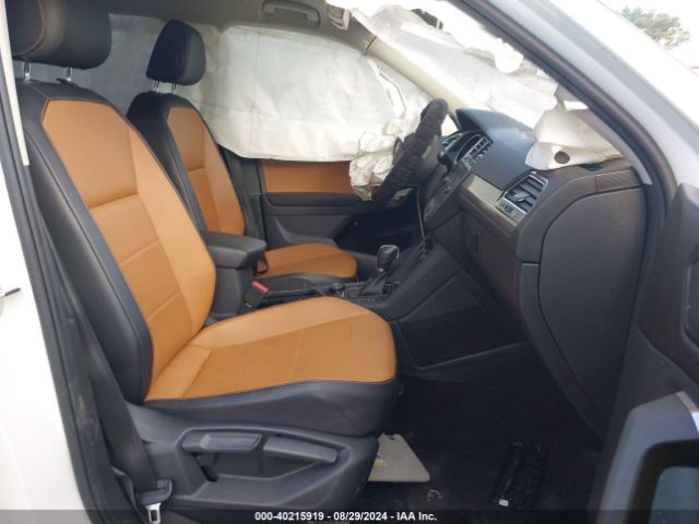 3VV2B7AX6JM035424 Volkswagen Tiguan 2.0t Se/2.0t Sel