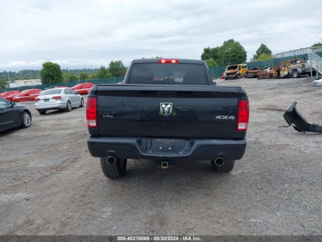 1C6RR7FT9KS578782 RAM 1500 Classic Express Quad Cab 4x4 6'4 Box