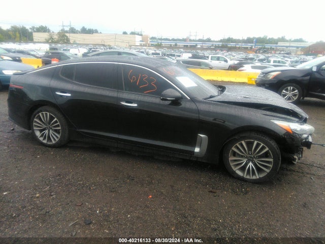 KIA Stinger Premium 2018 KNAE25LA7J6037740 Image 13