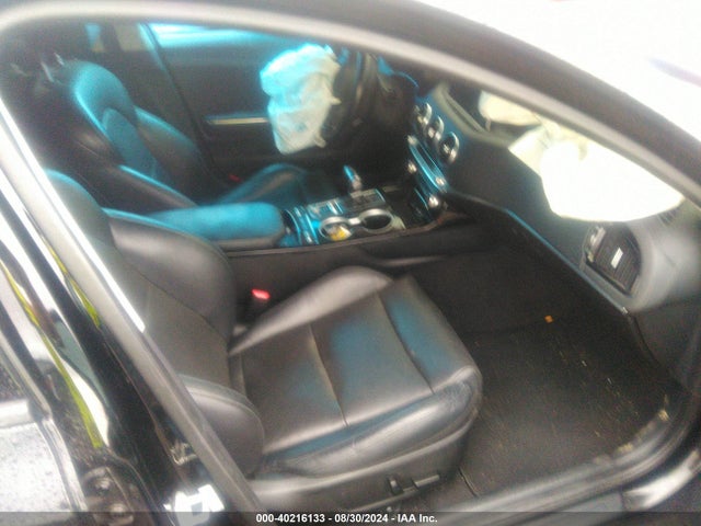 KIA Stinger Premium 2018 KNAE25LA7J6037740 Image 5