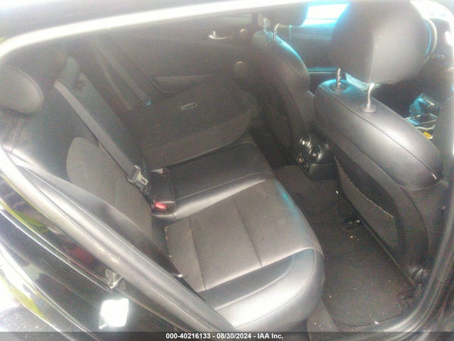 KIA Stinger Premium 2018 KNAE25LA7J6037740 Image 8