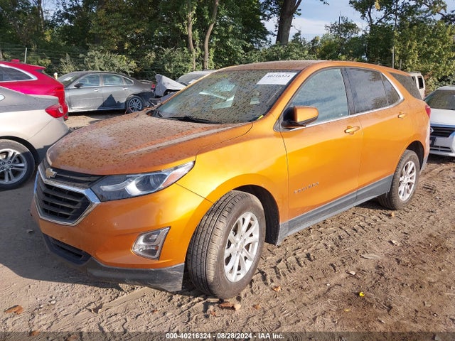 Chevrolet EQUINOX LT 2018 2GNAXSEVXJ6170804 Image 2