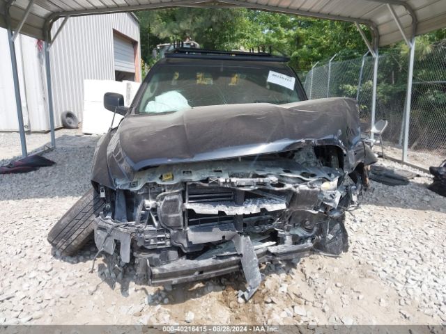 1C6RR7FT7JS286756 RAM 1500 Express Quad Cab 4x4 6'4 Box