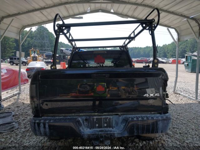 1C6RR7FT7JS286756 RAM 1500 Express Quad Cab 4x4 6'4 Box