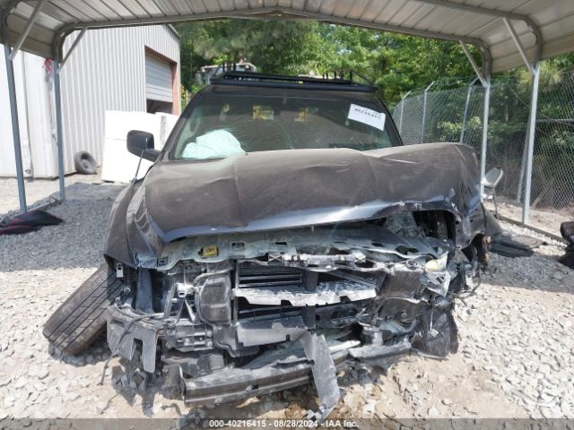 1C6RR7FT7JS286756 RAM 1500 Express Quad Cab 4x4 6'4 Box