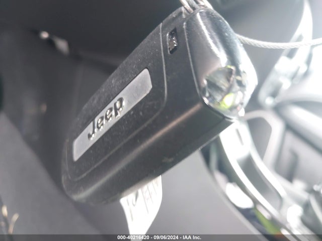 3C4NJCBB4KT614574 Jeep Compass Altitude Fwd