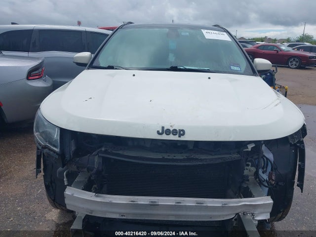3C4NJCBB4KT614574 Jeep Compass Altitude Fwd