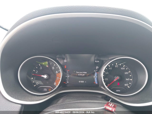 3C4NJCBB4KT614574 Jeep Compass Altitude Fwd