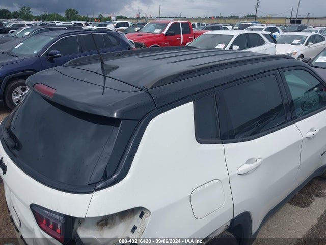 3C4NJCBB4KT614574 Jeep Compass Altitude Fwd