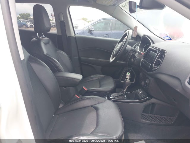 3C4NJCBB4KT614574 Jeep Compass Altitude Fwd