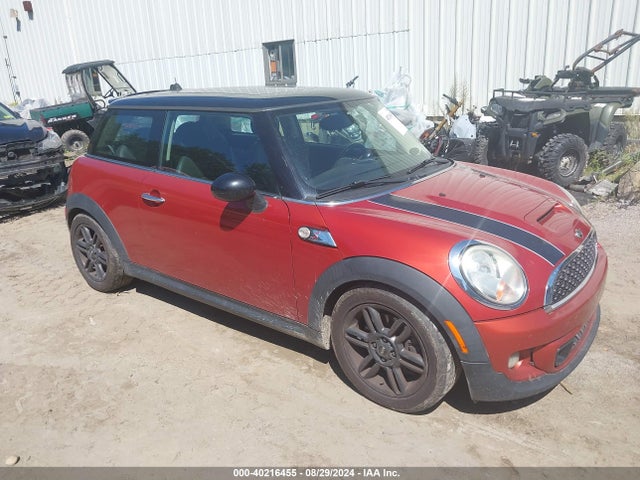 2011 MINI COOPER S WMWSV3C58BTY22756 Photo 0