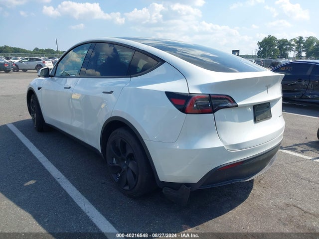 2023 TESLA MODEL Y 7SAYGDEE7PA097672 Photo 2