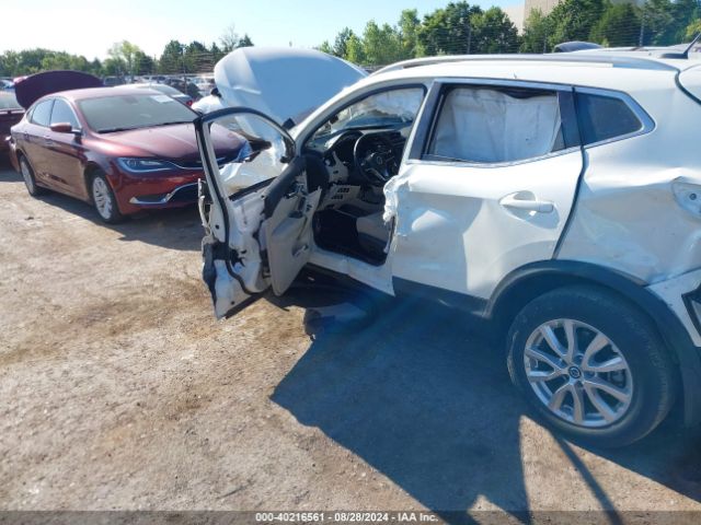 JN1BJ1BV5NW581555 Nissan Rogue Sport Sv Fwd Xtronic Cvt