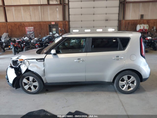 KIA Soul 2017 KNDJN2A23H7459060 Image 14