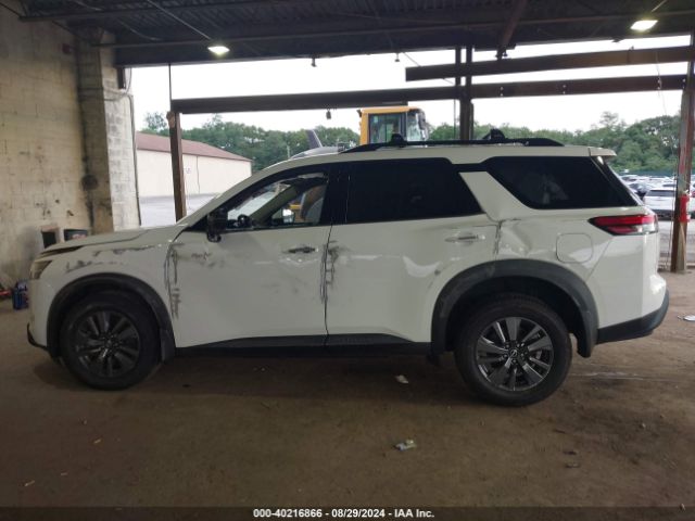 5N1DR3BC1NC206865 Nissan Pathfinder Sv 4wd
