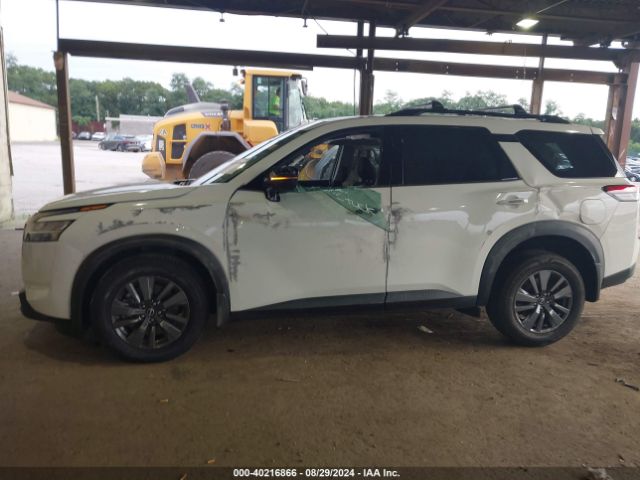 5N1DR3BC1NC206865 Nissan Pathfinder Sv 4wd