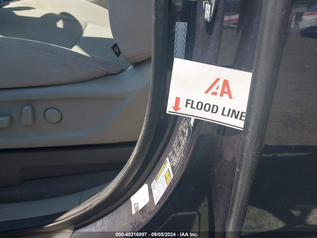 KIA SEDONA LX 2016 KNDMB5C16G6129705 Image 6
