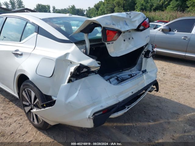 1N4BL4EW5NN315428 Nissan Altima Sl Intelligent Awd