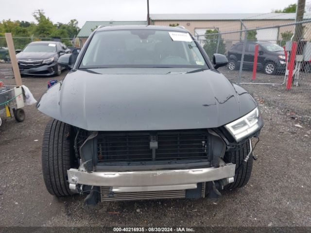 WA1BNAFY4J2248555 Audi Q5 2.0t Premium/2.0t Tech Premium