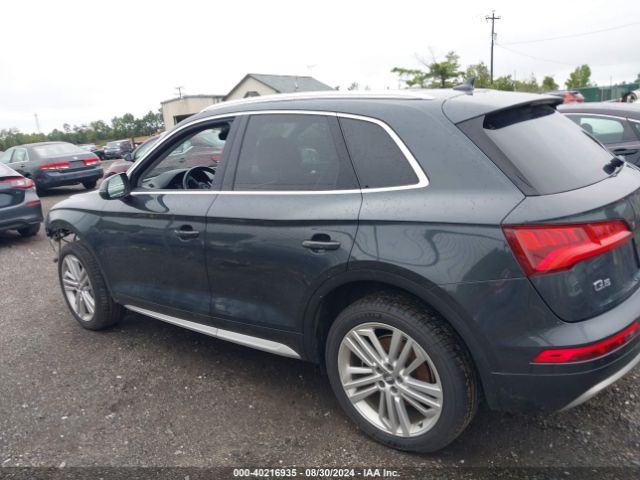WA1BNAFY4J2248555 Audi Q5 2.0t Premium/2.0t Tech Premium