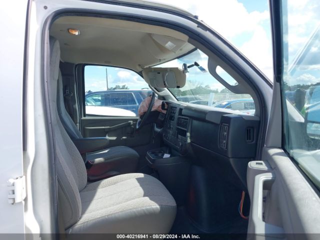 1GTW7AFF1H1913587 GMC Savana 2500 Work Van