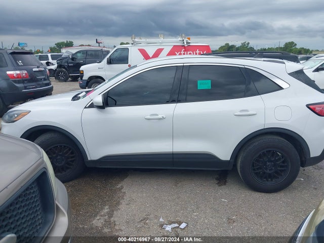 Ford ESCAPE SE 2021 1FMCU0G65MUA45523 Image 14
