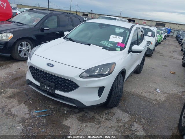 Ford ESCAPE SE 2021 1FMCU0G65MUA45523 Image 2
