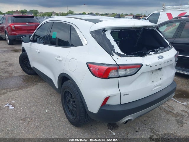 Ford ESCAPE SE 2021 1FMCU0G65MUA45523 Image 3