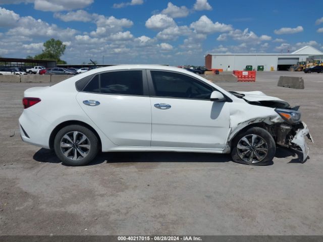 3KPA24AD1NE458085 KIA RIO S