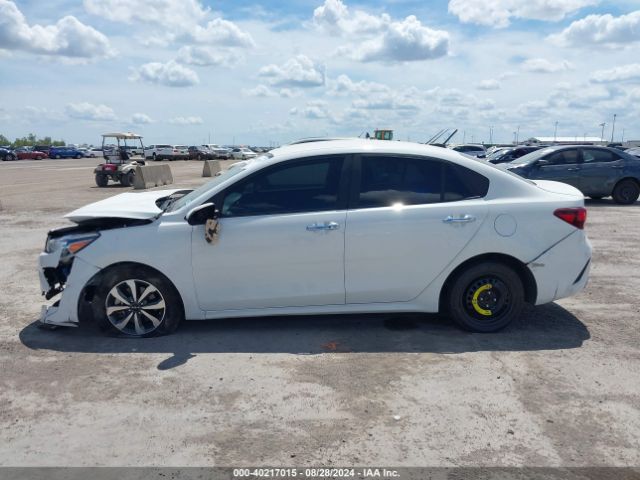 3KPA24AD1NE458085 KIA RIO S