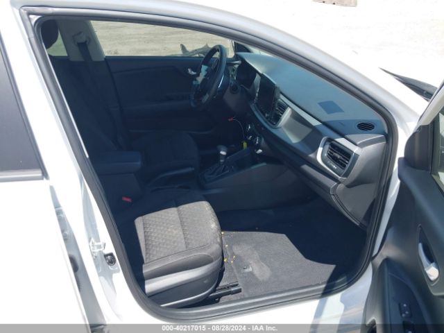 3KPA24AD1NE458085 KIA RIO S